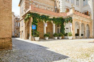 Relax & Peace in the Historic Center by Host Hero