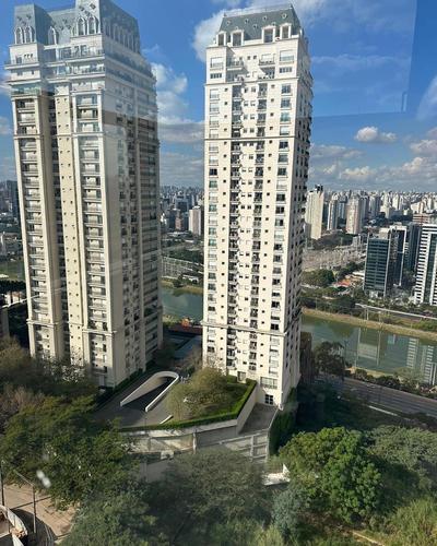 STUDIO LUXURY CIDADE JARDIM / SP