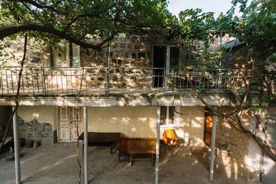 Ruzan Guesthouse