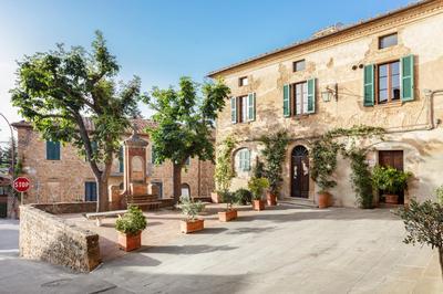 Casa Nobile - Luxury Villa in Val D'Orcia - Authentic Tuscany Living