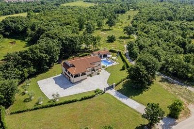 Villa Božac in Cukrići - Haus für 6 Personen