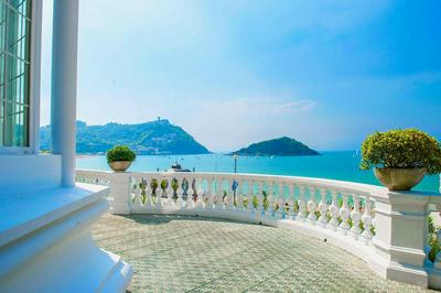 Crown of La Concha Beach