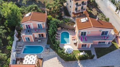 Danae Villas - 100m from beach