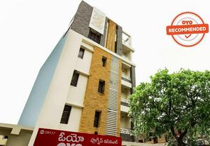 OYO Flagship Flagship Near Sri Chaitanya Junior College