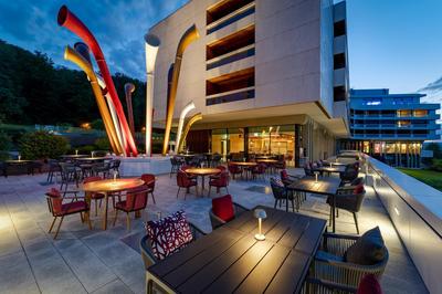 Superior East Wing Rooms by FIVE Zurich