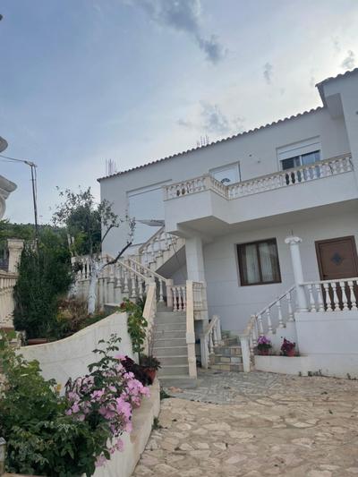 Ana&Endri's Summer Home