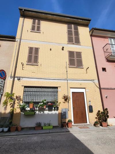 A CASA DI NONNA LUISA