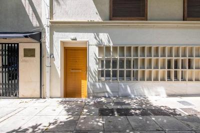 Newly renovated, quiet & central apartment in Kolonaki