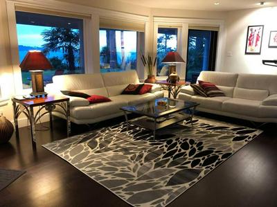 Saanichton Waterfront 2BR suite with superb views