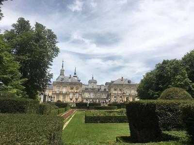 MAGICO Y ACOGEDOR . La Granja de San Ildefonso.