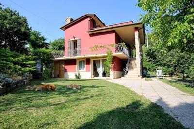 Villa Patti villa con piscina e camino nelle Marche