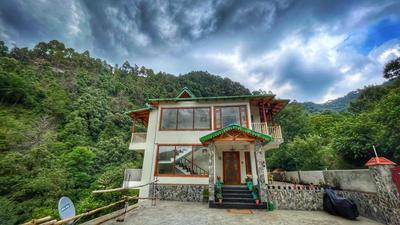 Beyond Wifi Peach Farmstay