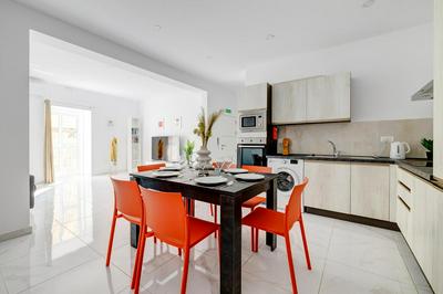 Modern Family Holiday Retreat in Gzira