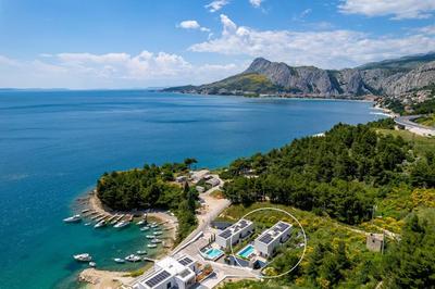 Luxury, seafront Villa IVAN with heated pool only 100m from beach