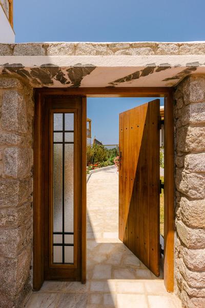 Velonis Villa with private pool and sea view