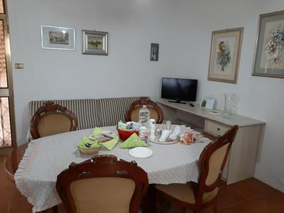 LOCAZIONE TURISTICA ANNA