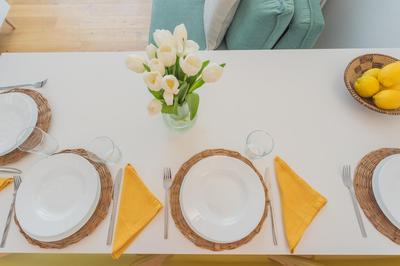 A Step from the Lake Apartment by Rent All Como