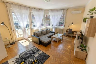 Best Location, Family friendly Panorama view by NW Apartments