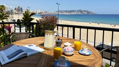 PARRALUE Beach front home