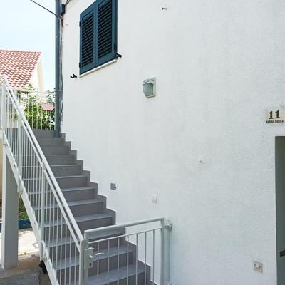 JesLiving Hvar - 2 Bedroom Elegant Apartment with Sea View in Historic Center of Hvar Town