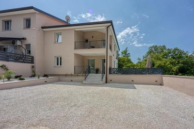 Villa IN