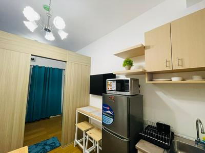 Taguig 1 bedroom with Balcony Netflix Near Bgc Mc kinley