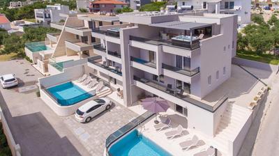 Villa Toni with pool and jacuzzi