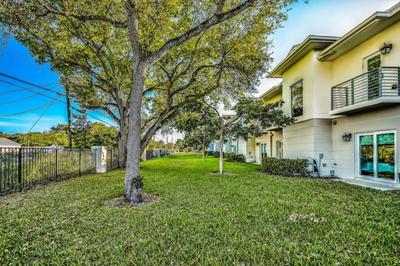 Lavender at Aviara Lake Worth