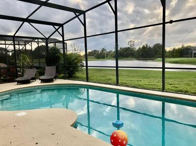 Marvelous Villa 4Beds 4 bath,pool,and lake front.