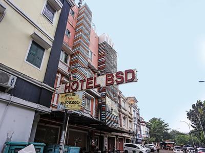 SUPER OYO 92672 Hotel Bsd