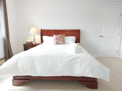 Tranquil Retreat Spacious 2-Bedroom Suite on the 2nd Floor