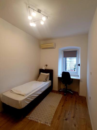 Nice 2 bedroom apartment near city center
