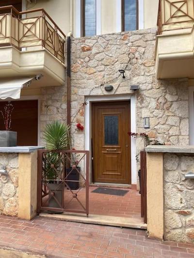 Vacation getaway Chalkidiki - spacious apartment close to the sea