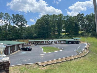 Pinetree Inn, Billede 2