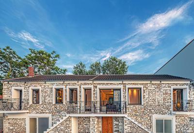 DreamStone Residence