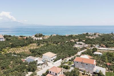 krystalias luxury studio2