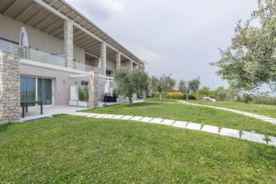 Little Paradise Lake Garda