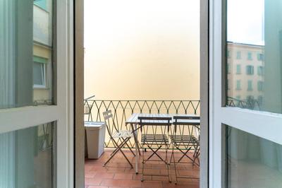 Spacious Apartment - 4 Bedrooms and 3 Bathrooms