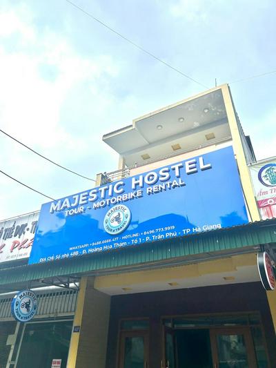 Majestic Hostel - Tour & Motorbike Rental