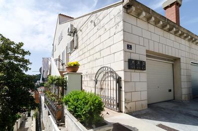 Apartment Mala Ana