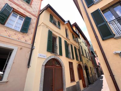 La Finestra sul Molo - by MyHomeInComo