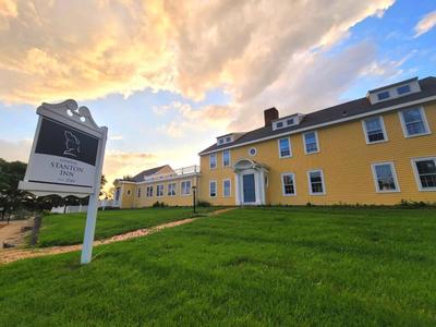 The Historic General Stanton Inn