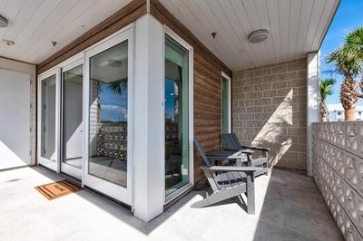 Enticing condo, wrap around patio, resort pool