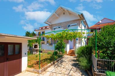Blue Swan Residence - Central Pirovac - Beach - Netflix