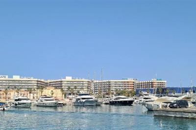 Apartamento en la Rambla Centro Alicante C