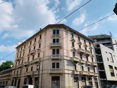 Cosy New Apartment in Portello Certosa