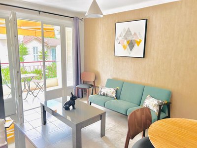 2 bedroom luxury flat with Balcony Cannes Center