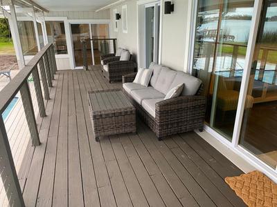 Clear Lake Retreat: Private pool, lakefront