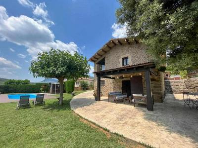 Masia with Pool and Beautiful Views near Girona