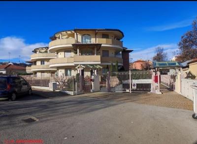 Domus Parca Apartment, Host: Shamira